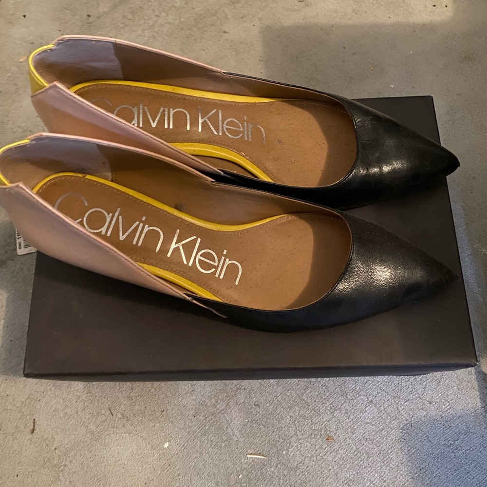 Calvin Klein kitty heels in size 7.5